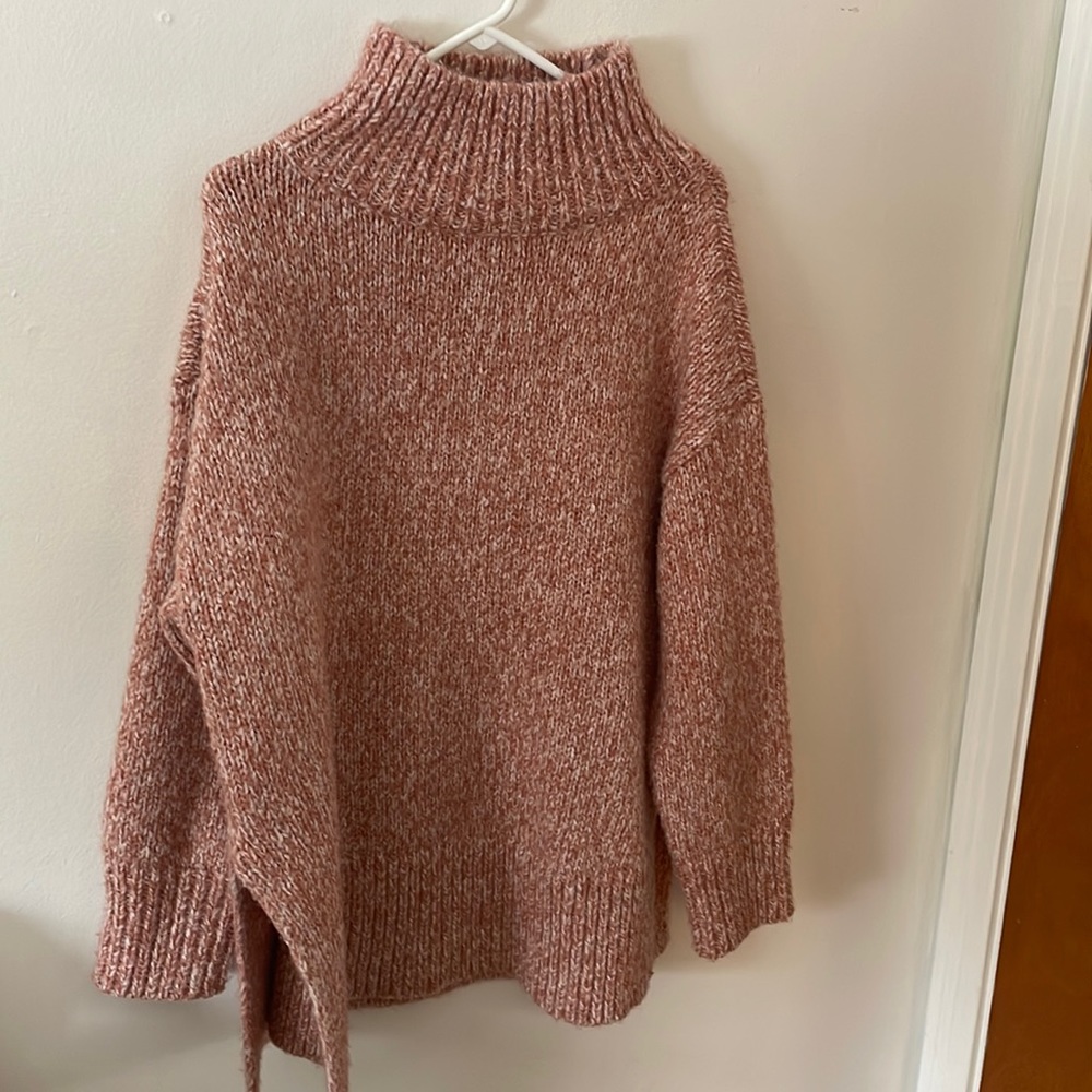 Pink oversized medium sweater from Anne Taylor for women